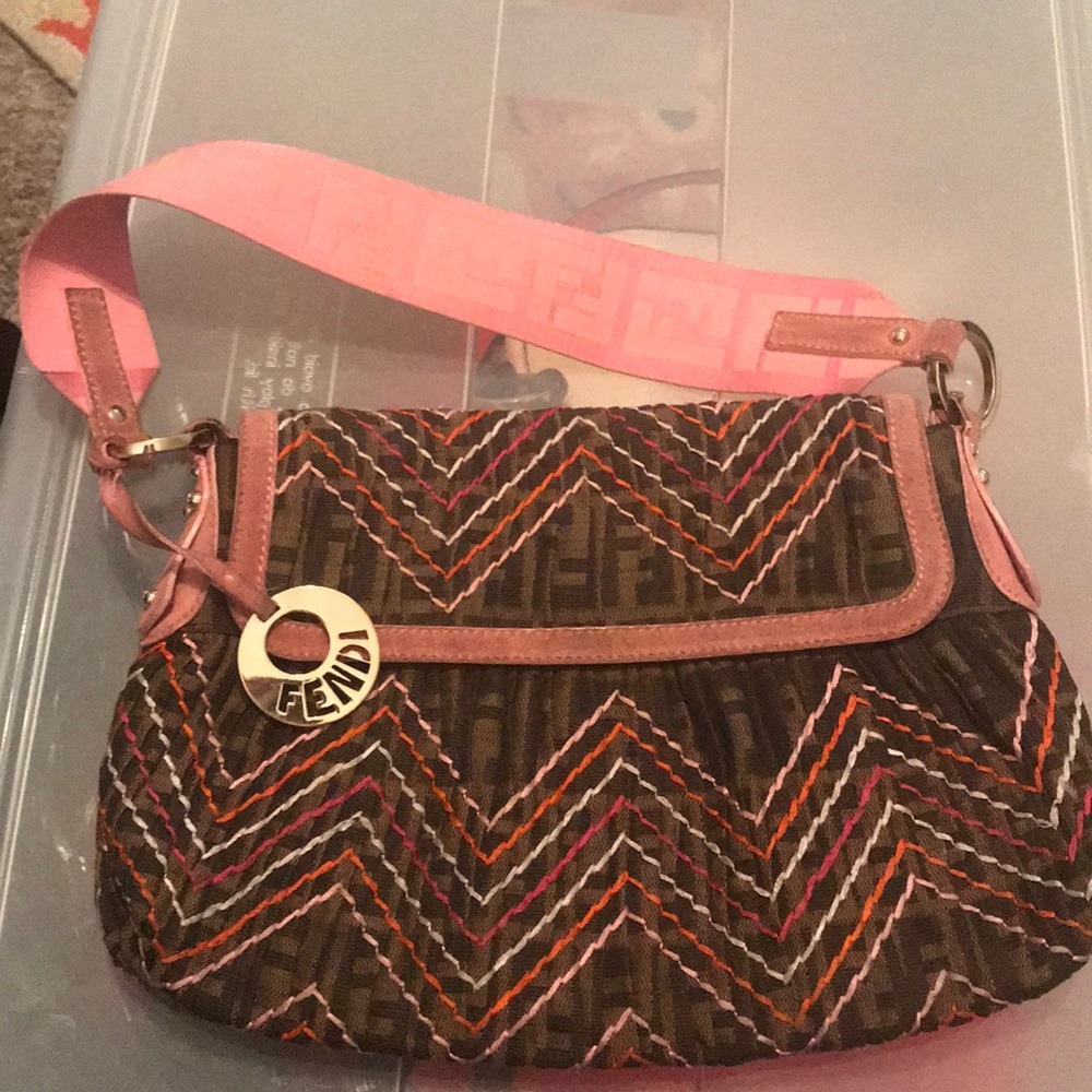 Authentic & Rare Fendi Purse!💜
